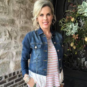 Cabi 5297 Dakota Denim Jacket Large NWT